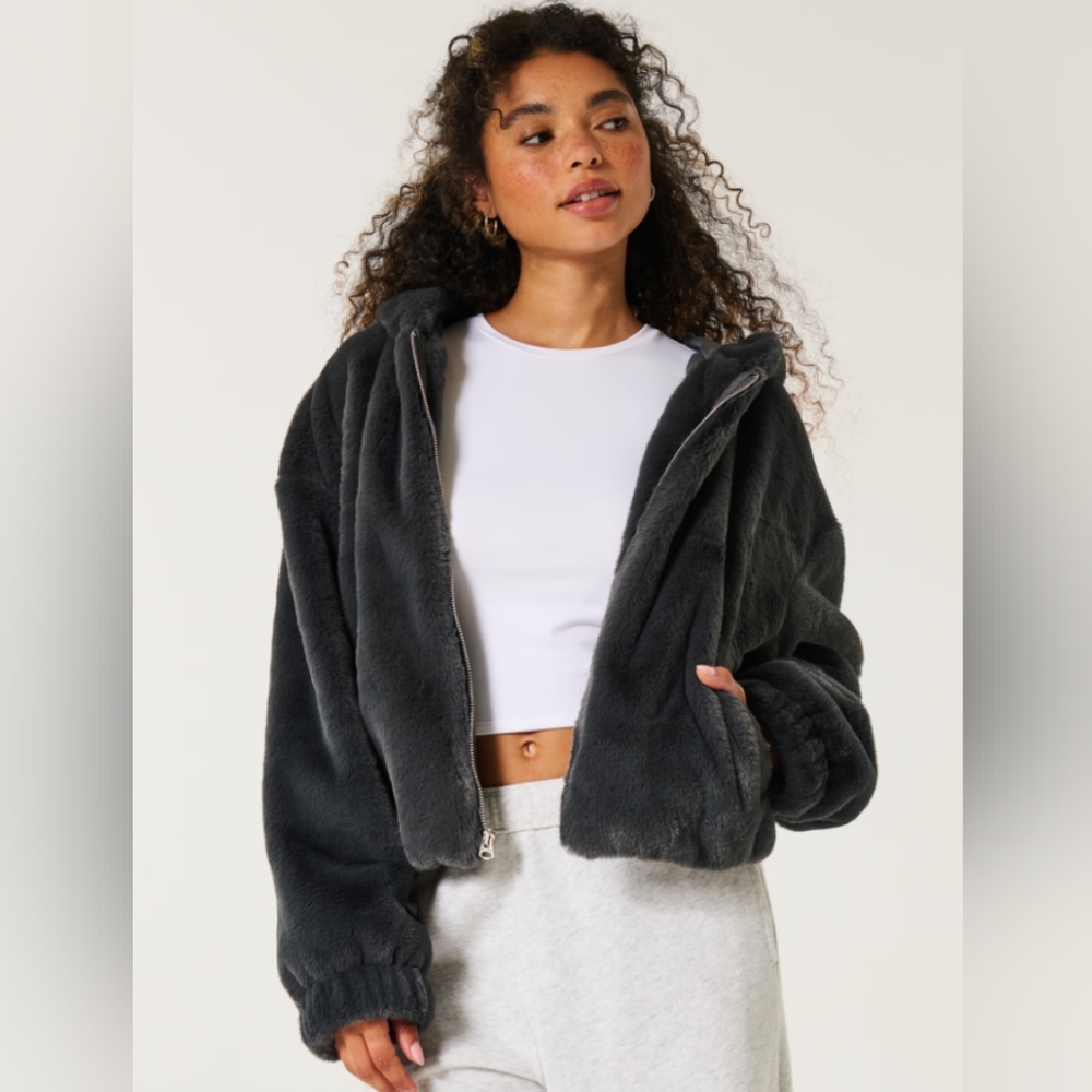 Hollister Cozy Faux fur zip up hoodie